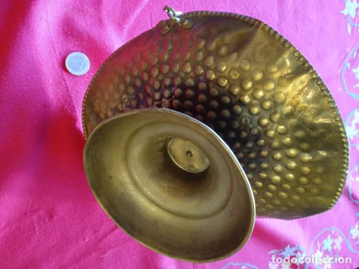Antig&uuml;edades: Cesta de metal bronce o lat&oacute;n - Foto 2