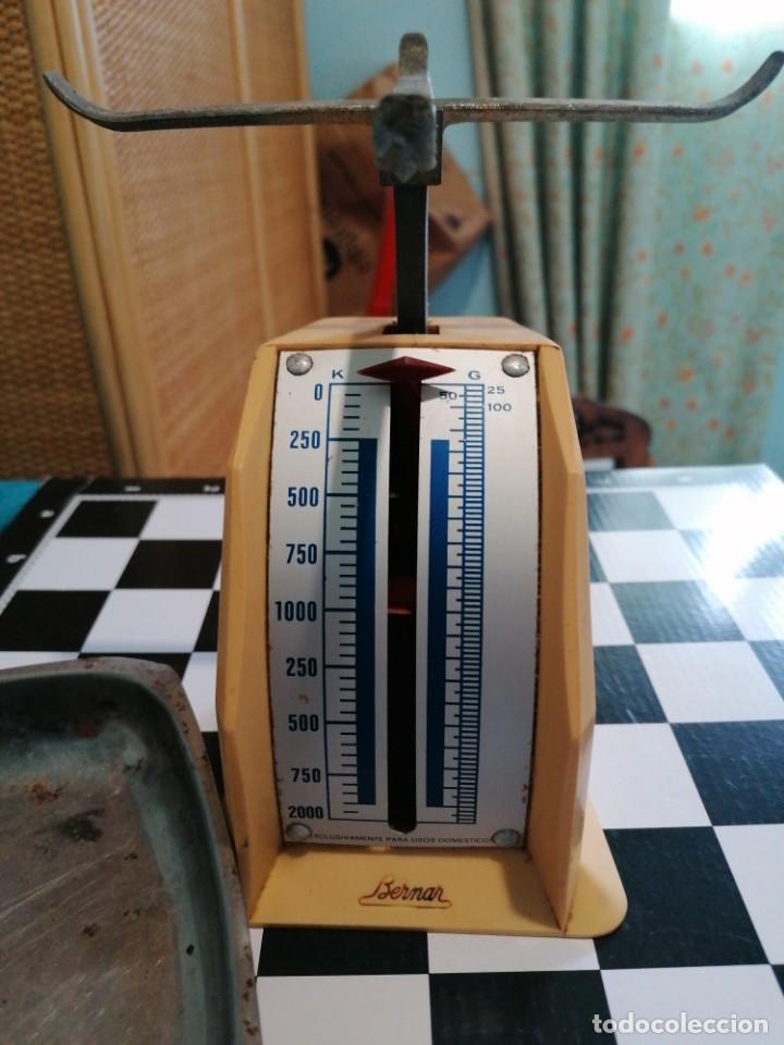 Antig&uuml;edades: PESO DE COCINA BERNAR - Foto 2