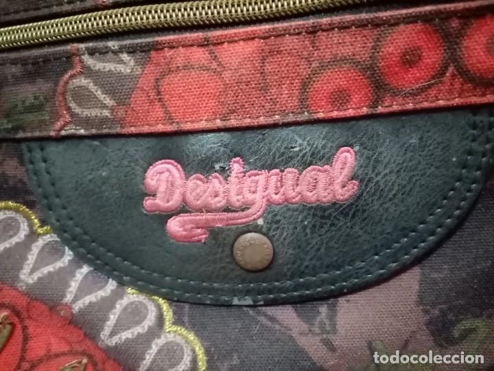 Antig&uuml;edades: 2 Bolsos de la marca Desigual - Foto 5
