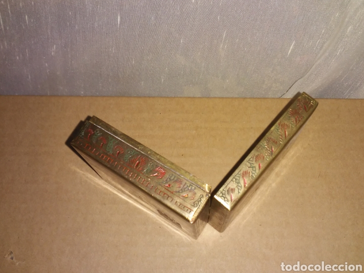 Antig&uuml;edades: caja de metal labrada - Foto 4
