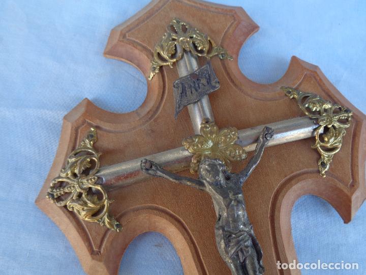 Antig&uuml;edades: ANTIGUO CRUCIFIJO BENDITERA - Foto 4