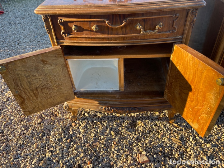 Antig&uuml;edades: Antiguas mesitas de madera de roble - Foto 3