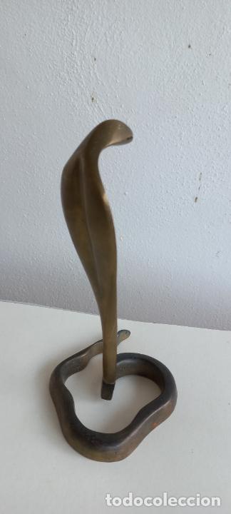 Antig&uuml;edades: FIGURA, Serpiente, cobra de bronce, 21,5 - Foto 4