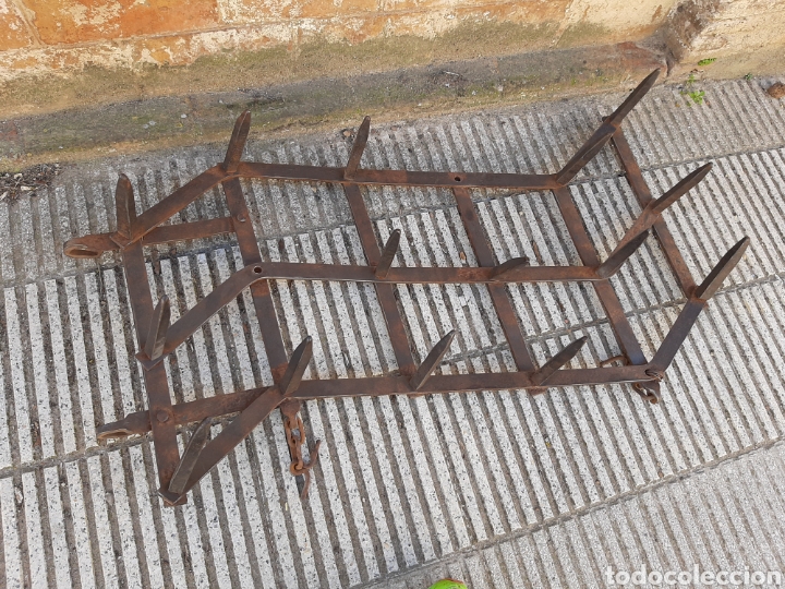 Antig&uuml;edades: Arado antiguo de hierro - Foto 8