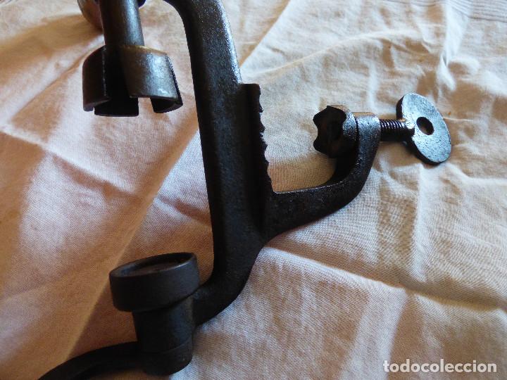 Antig&uuml;edades: Herramienta para rellenar cartuchos - Foto 4