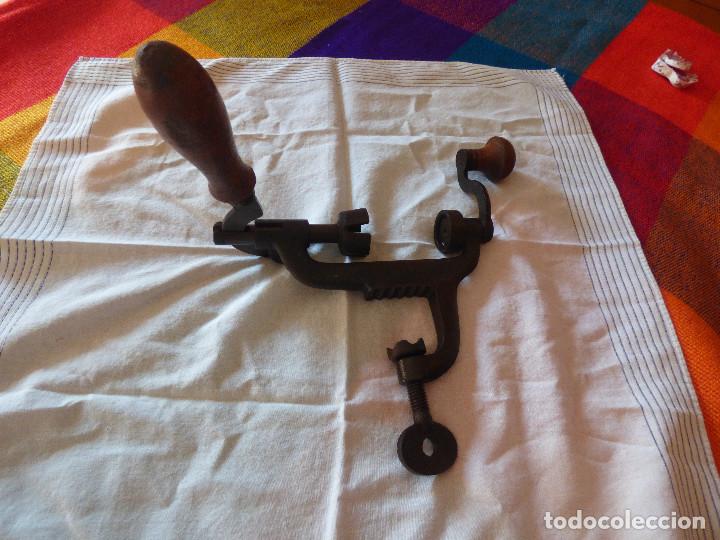 Antig&uuml;edades: Herramienta para rellenar cartuchos - Foto 5