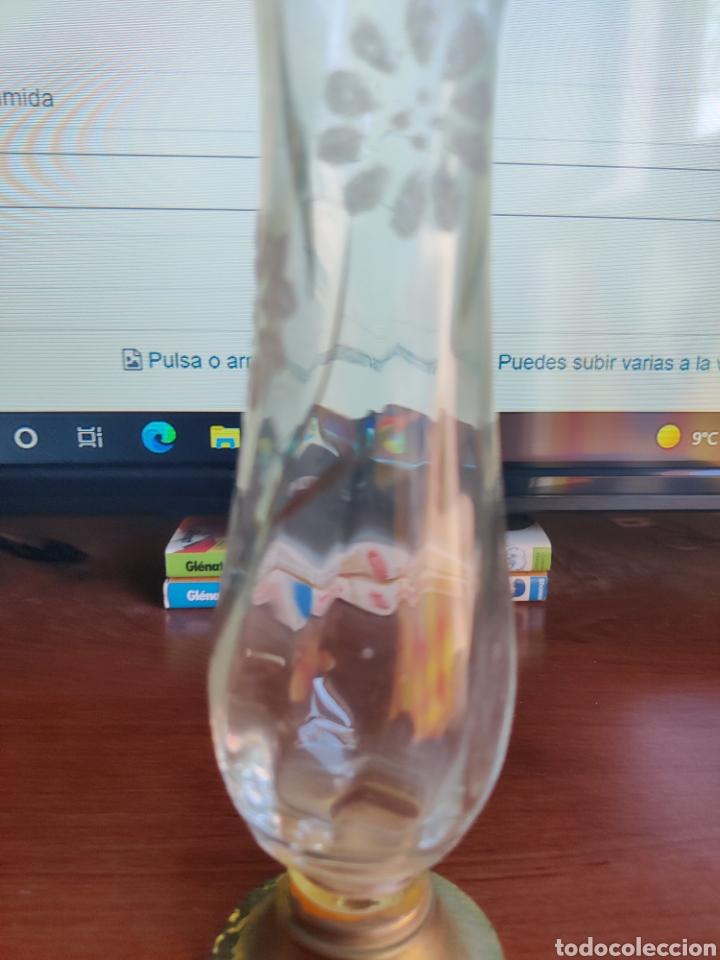 Antig&uuml;edades: ESTAMOS LIQUIDANDO. Jarron de cristal REF 157 - Foto 3