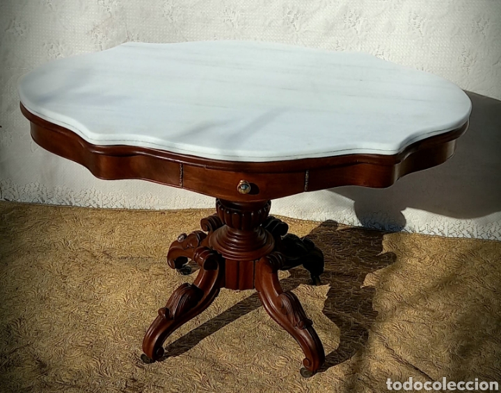 Antiquit&eacute;s: Antig&uuml;o Velador de madera noble