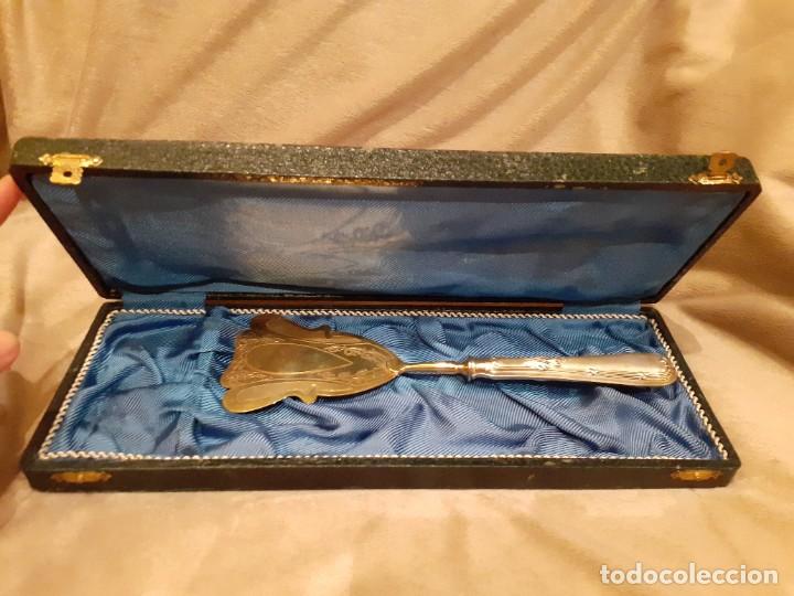 Antig&uuml;edades: Antigua Pala de Servir en su Estuche Original - Foto 1