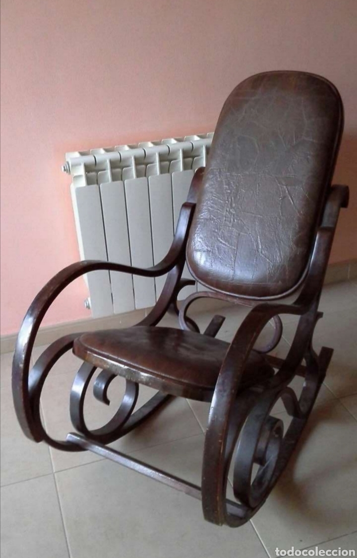 Antig&uuml;edades: Mecedora de piel made in taiwan - Foto 1