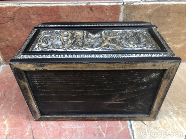 Antig&uuml;edades: Caja de Plata S.XVII - Foto 8