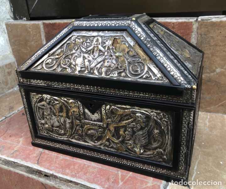 Antig&uuml;edades: Caja de Plata S.XVII - Foto 1