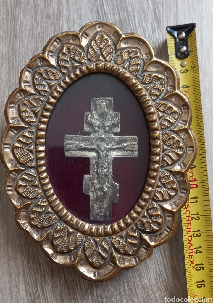 Antig&uuml;edades: Relicario antiguo repujado - Foto 2