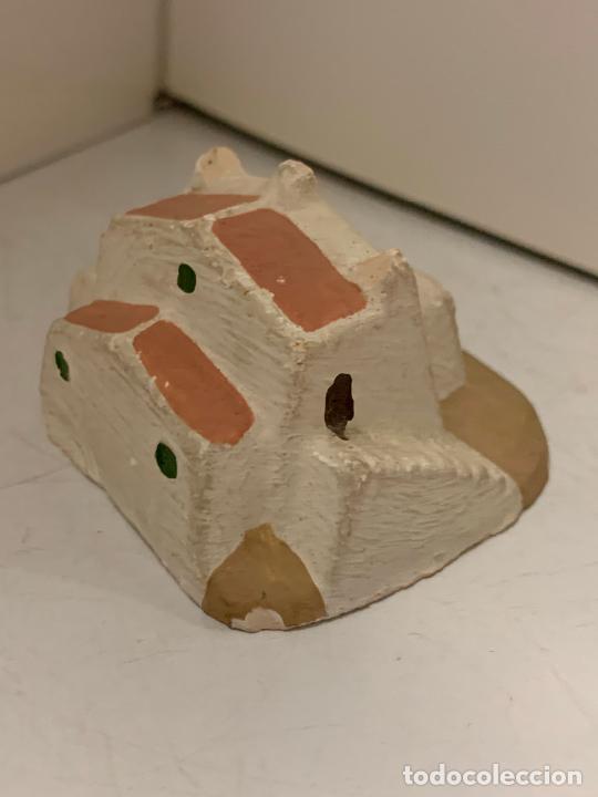 Antig&uuml;edades: Casa estilo Menorca en estuco, ideal para pesebre o decoracion. 3,5cms. Impecable