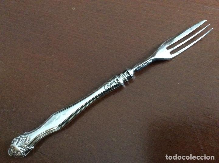Antig&uuml;edades: ANTIGUO TENEDOR PASTELES - DE PLATA - SOLID SILVER - CONTRASTES - c 1852 - Foto 2
