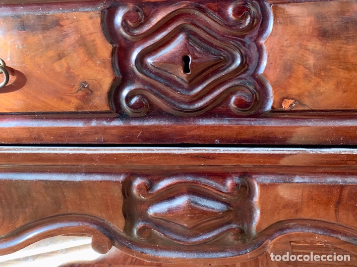 Antig&uuml;edades: C&oacute;moda catalana de madera de caoba - Foto 8