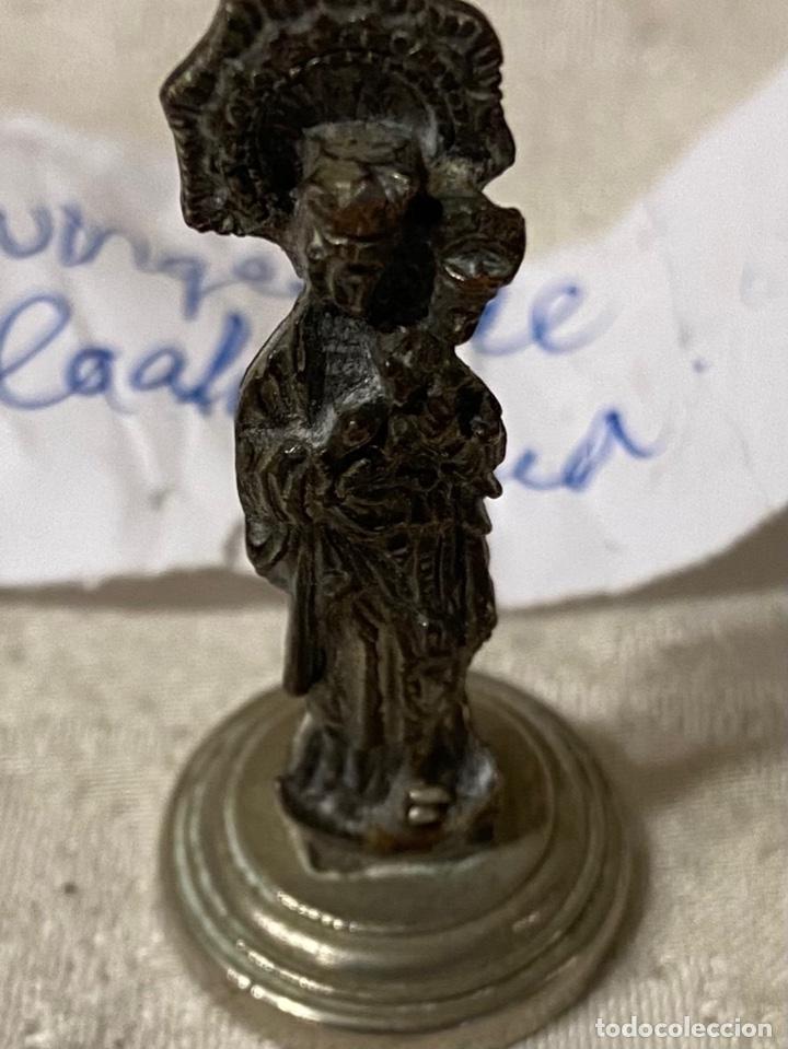 Antig&uuml;edades: C-24. Virgen mini. Virgen de la Almudena - Foto 2