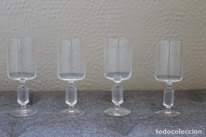 Antig&uuml;edades: LOTE 4 COPAS CRISTAL VINO PIE RECTANGULAR TALLADO - Foto 1