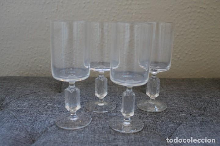 Antig&uuml;edades: LOTE 4 COPAS CRISTAL VINO PIE RECTANGULAR TALLADO - Foto 2
