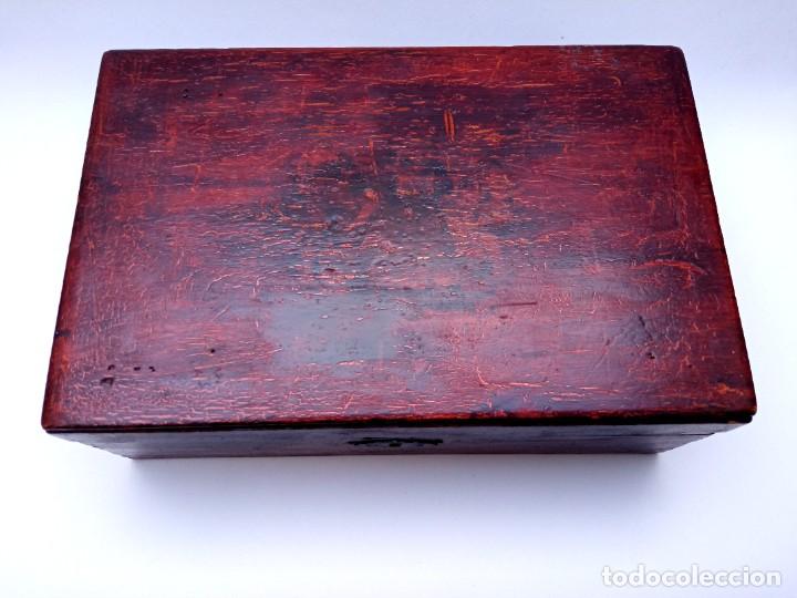Antig&uuml;edades: Caja antigua de madera - Foto 2