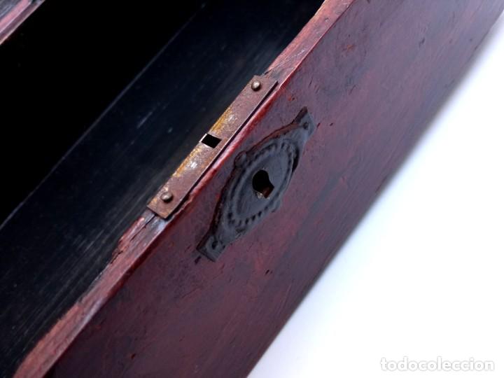Antig&uuml;edades: Caja antigua de madera - Foto 5