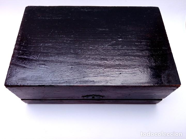 Antig&uuml;edades: Caja antigua de madera - Foto 8