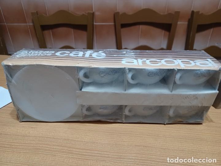 Antig&uuml;edades: Juego de cafe arcopal - Foto 1