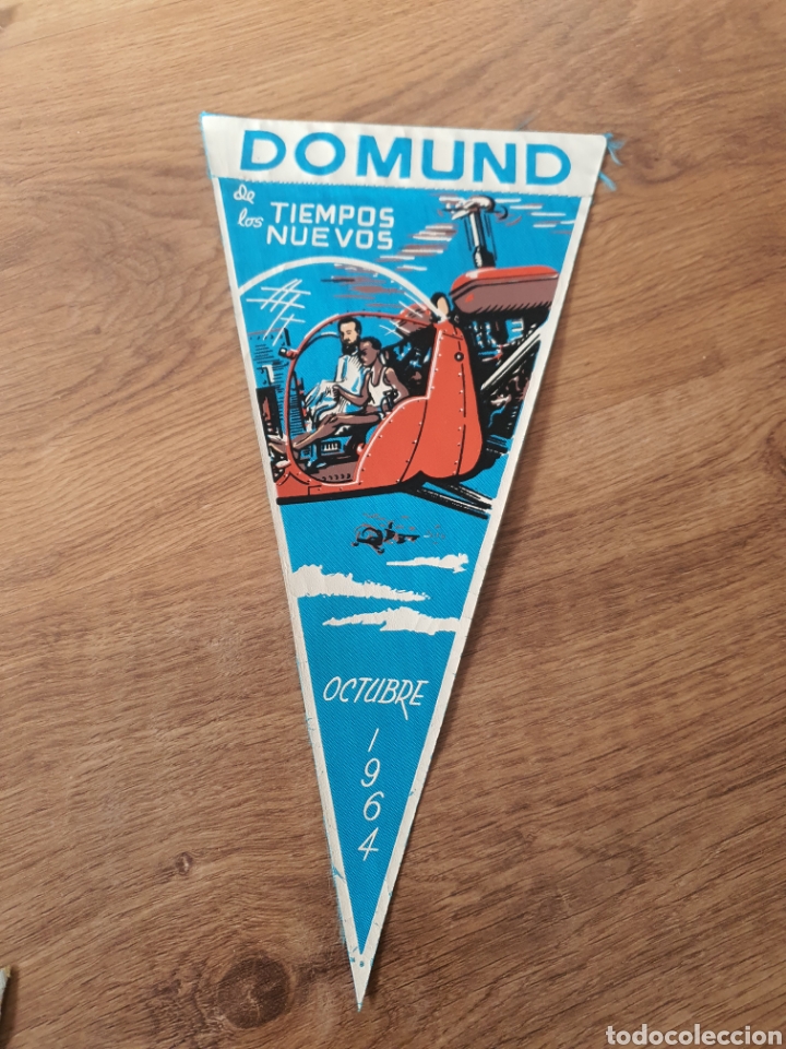 Antig&uuml;edades: Banderines religiosos de domund. - Foto 1