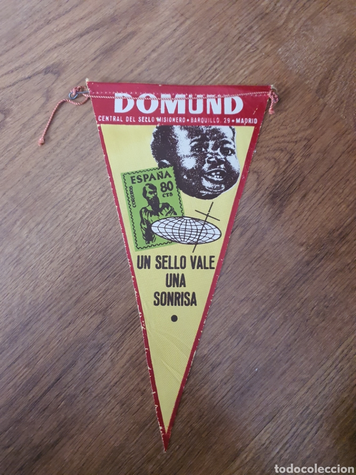 Antig&uuml;edades: Banderines religiosos de domund . - Foto 1