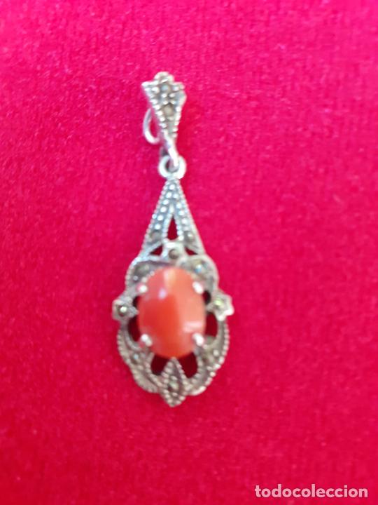 Antig&uuml;edades: Colgante plata y coral - Foto 3