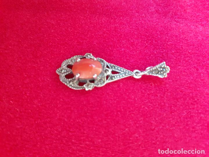 Antig&uuml;edades: Colgante plata y coral - Foto 4
