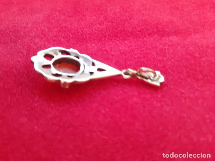 Antig&uuml;edades: Colgante plata y coral - Foto 5