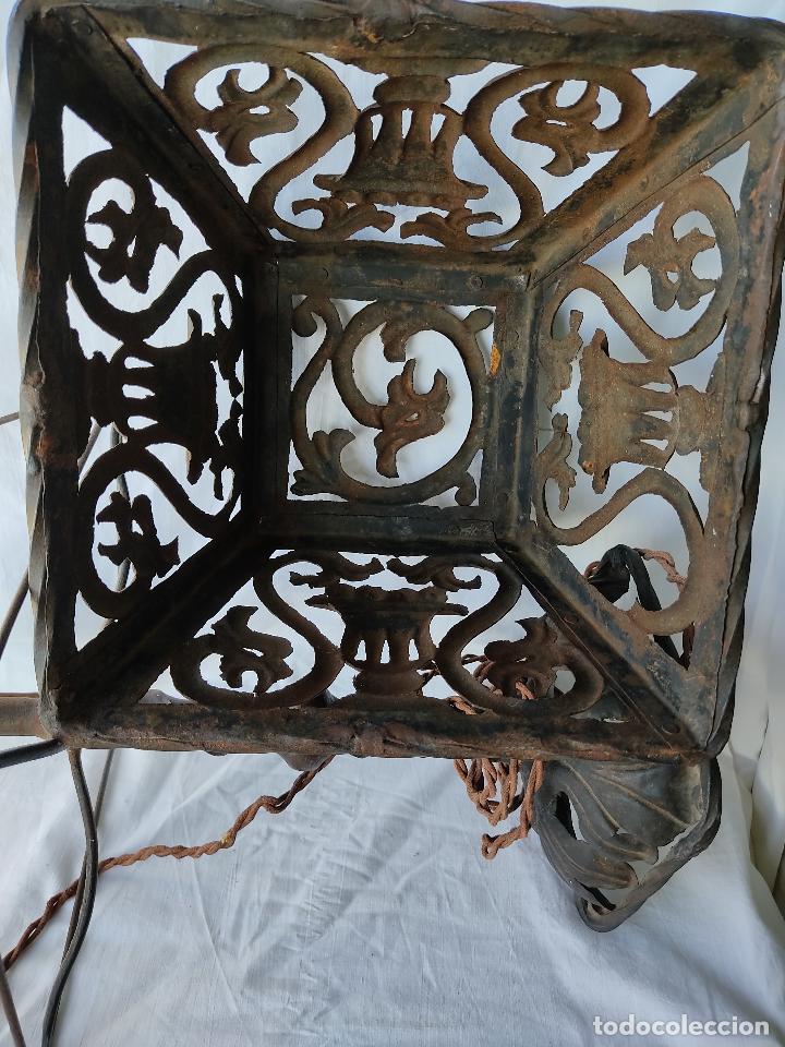 Antig&uuml;edades: Antigua l&aacute;mpara de hierro forjado - Foto 11