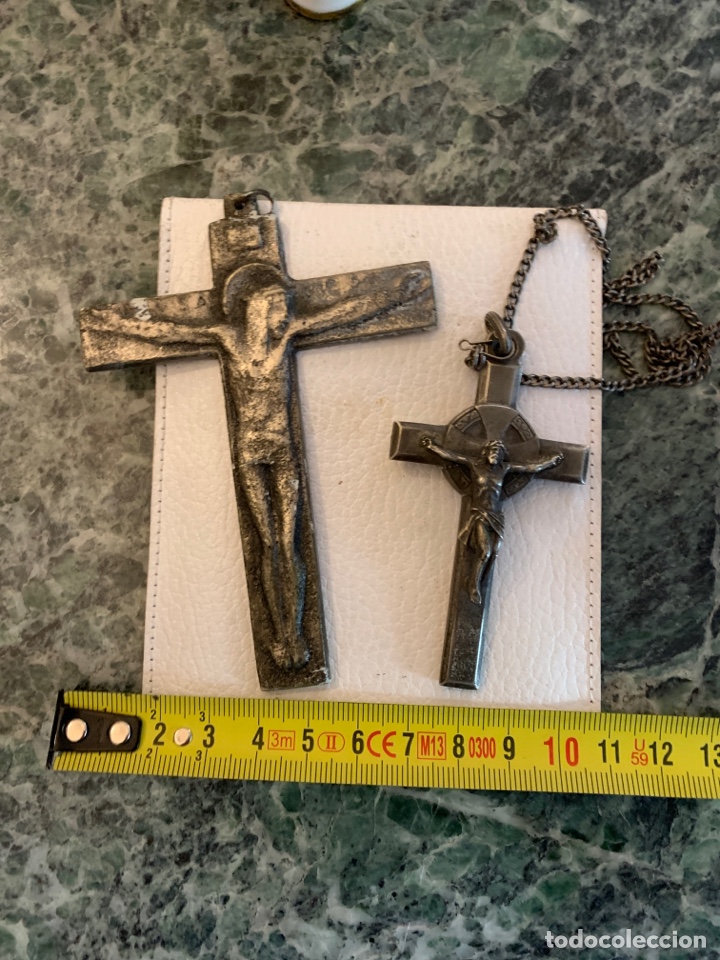 Antig&uuml;edades: Crucifijos 2 uno con cadena - Foto 2