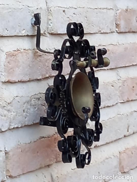 Antig&uuml;edades: ALMIRECERO CON ALMIREZ Y MANO EN BRONCE. - Foto 2