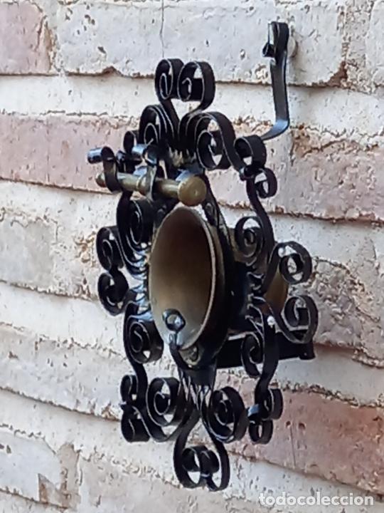 Antig&uuml;edades: ALMIRECERO CON ALMIREZ Y MANO EN BRONCE. - Foto 3