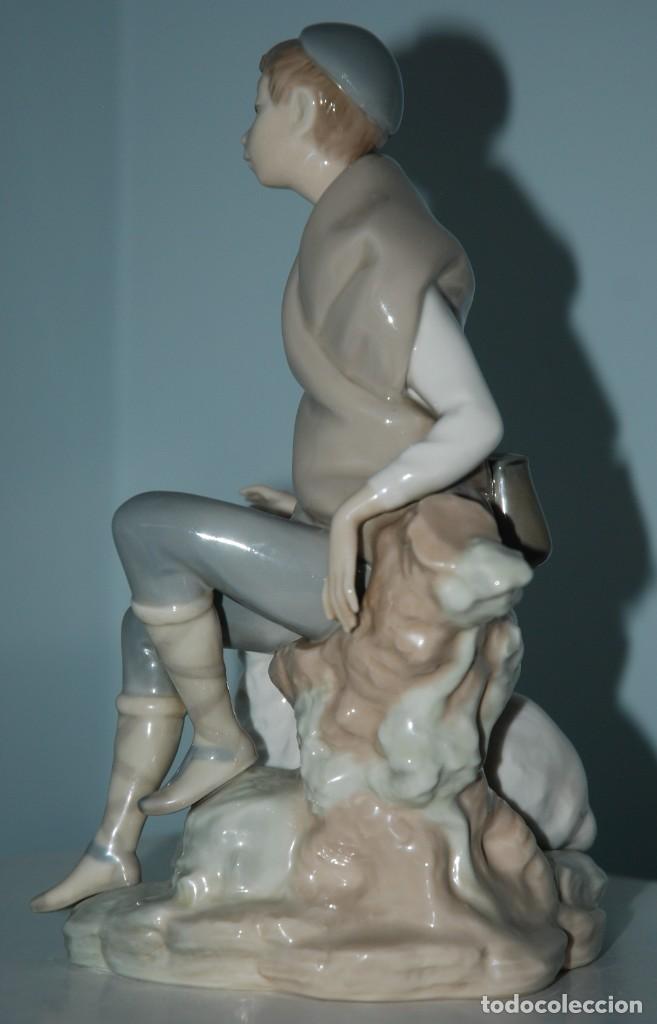 Antig&uuml;edades: Lladr&oacute;. Figura de pastor. - Foto 3