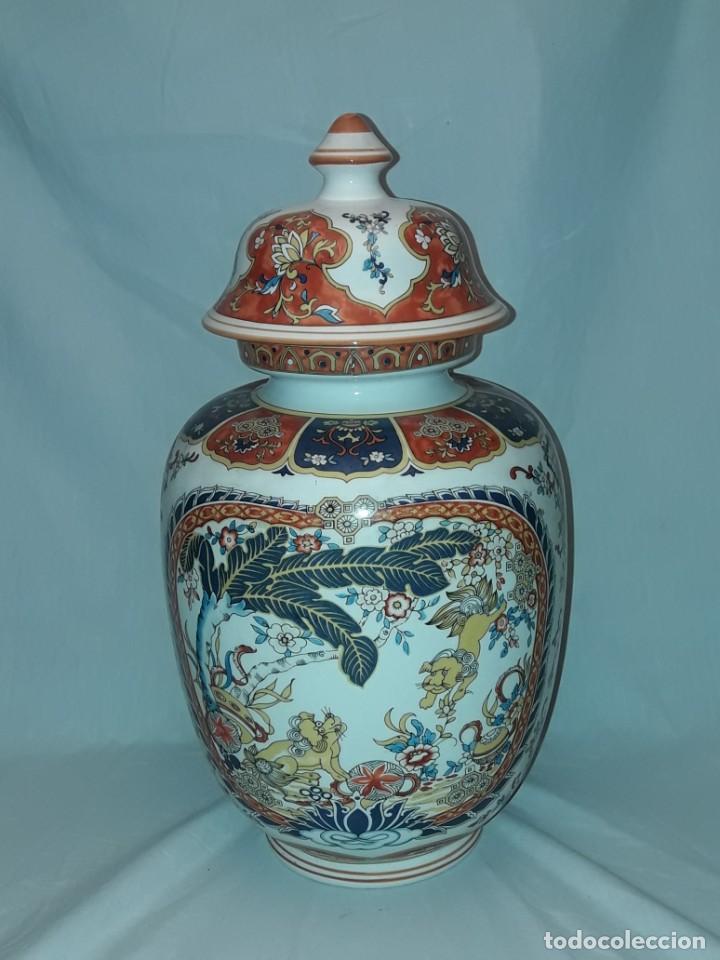 PRECIOSO TIBOR PORCELANA FINA CHINA CON EXCEPCIONAL DECORACIÓN ORIENTAL 37CM (Antigüedades - Porcelanas y Cerámicas - Otras)