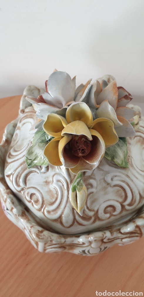 Antig&uuml;edades: Precioso centro de mesa estilo Capodimonte - Foto 2