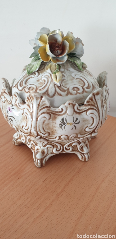 Antig&uuml;edades: Precioso centro de mesa estilo Capodimonte - Foto 3