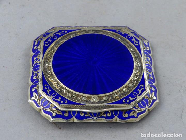 Antig&uuml;edades: Polvera cuadrada en plata y esmalte azul centroeuropa - Foto 2