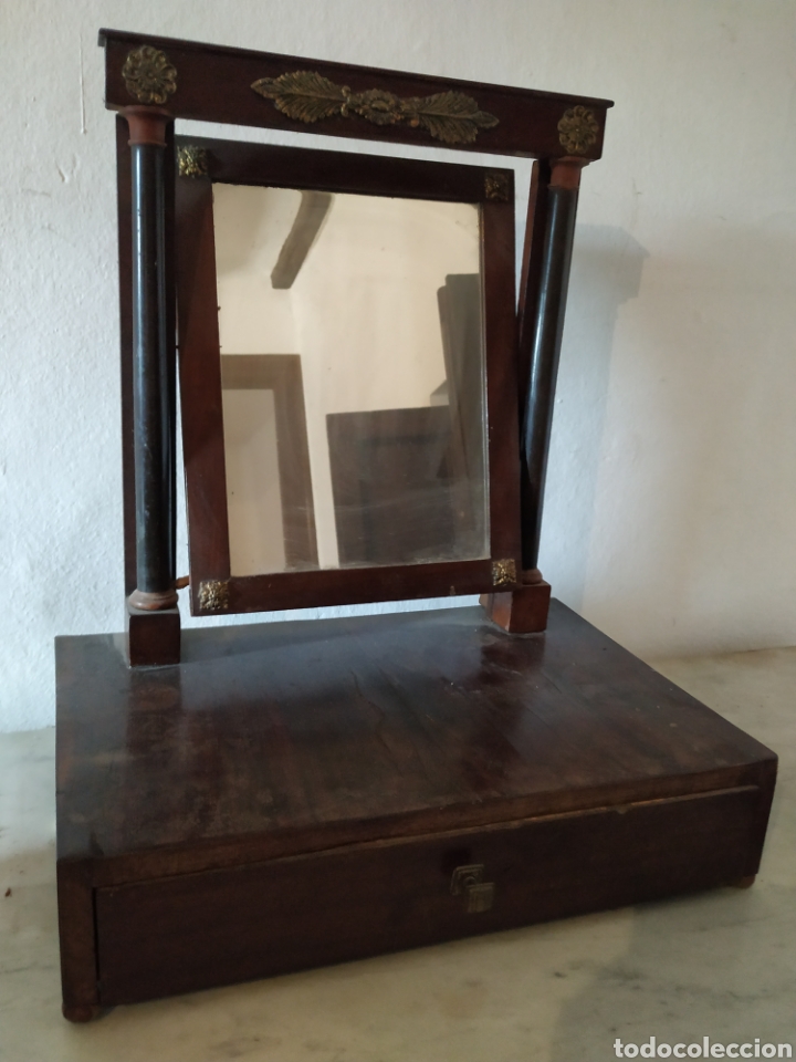 Oggetti Antichi: Mirall amb calaix