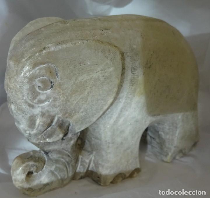 Antig&uuml;edades: ELEFANTE DE ALABASTRO BLANCO GRIS&Aacute;CEO - Foto 2