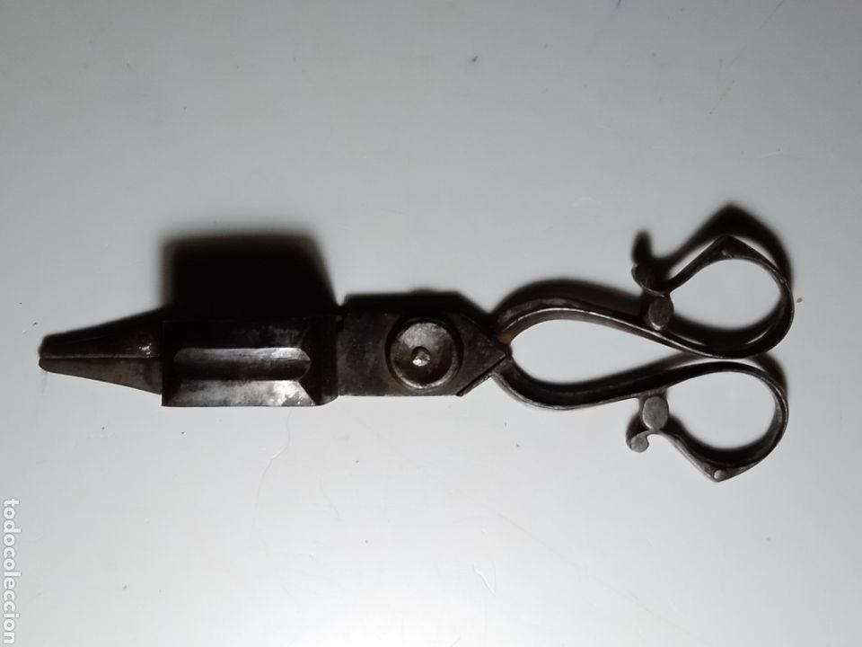 Antig&uuml;edades: Tijeras despabiladeras - Foto 1
