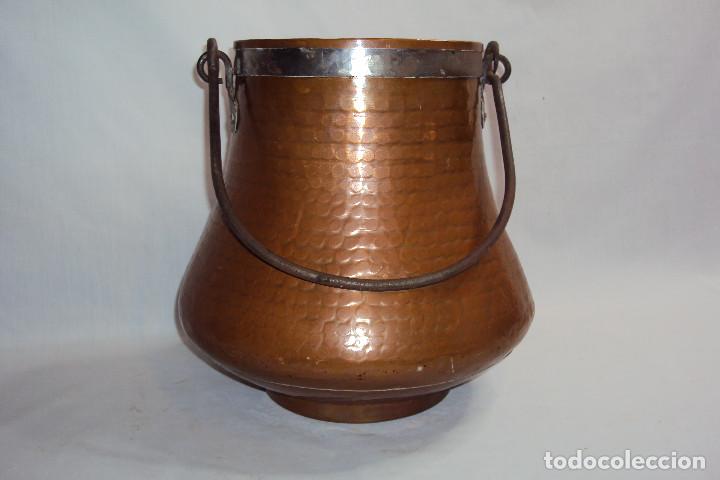 Antig&uuml;edades: Olla de cobre en forma de pera. - Foto 4