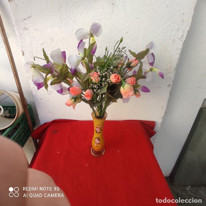 Antig&uuml;edades: florero cristal opalino - Foto 1
