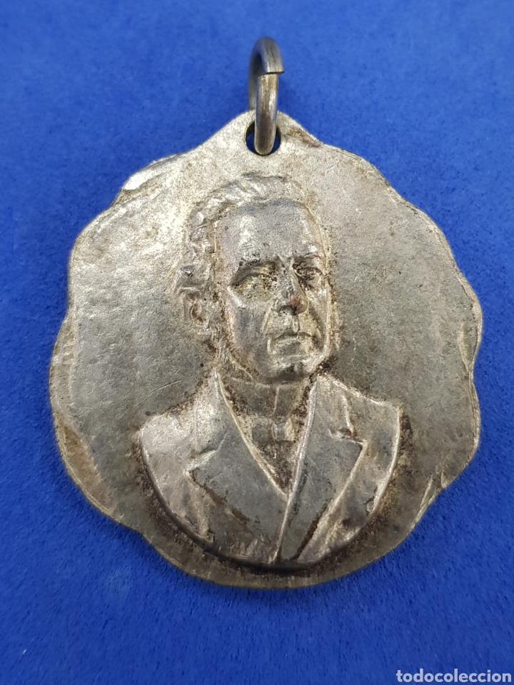 Antig&uuml;edades: Medalla Fundaci&oacute;n de Adrogu&eacute; 1922 - Foto 1