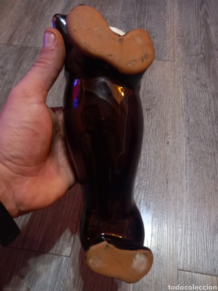 Antig&uuml;edades: BOTELLA O BOTIJO CON FORMA DE PERRO SALCHICHA - Foto 4