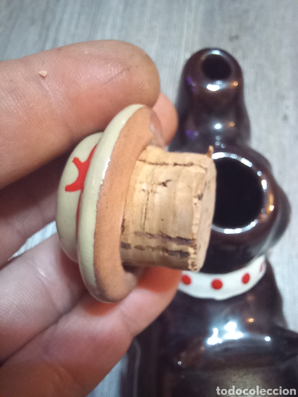 Antig&uuml;edades: BOTELLA O BOTIJO CON FORMA DE PERRO SALCHICHA - Foto 7
