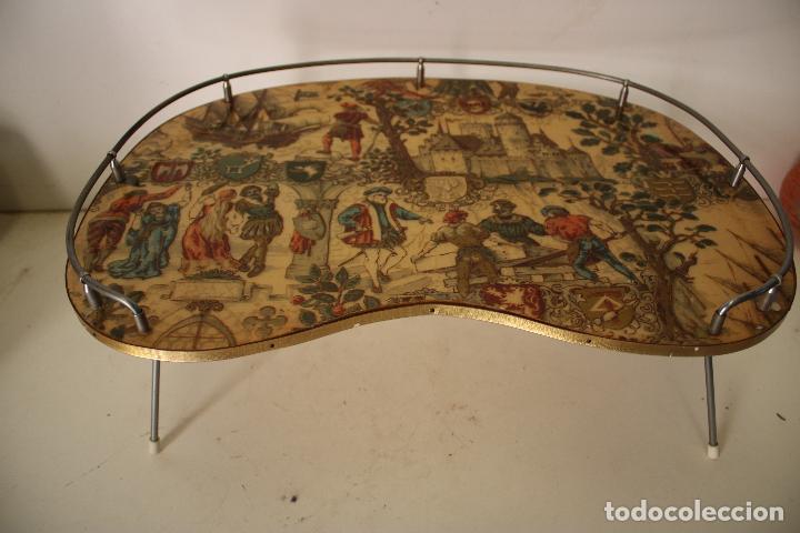 Antig&uuml;edades: antigua bandeja para cama - Foto 1